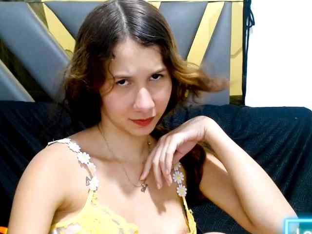 antonela18 webcam
