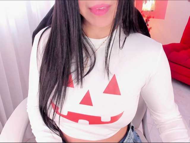 ALINAOWENS live cam on BongaCams