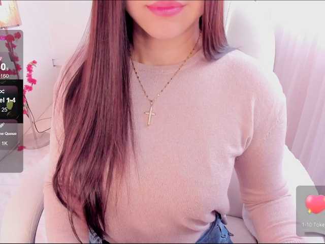 ALINAOWENS live cam on BongaCams