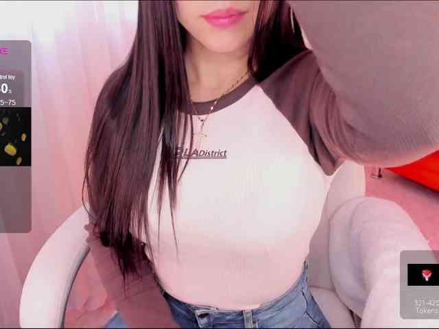 ALINAOWENS webcam