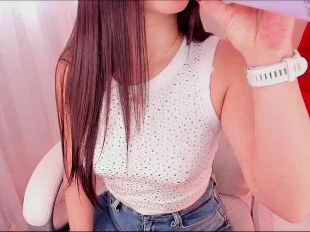 ALINAOWENS webcam