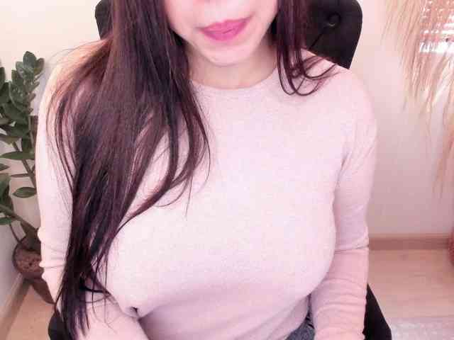 ALINAOWENS webcam