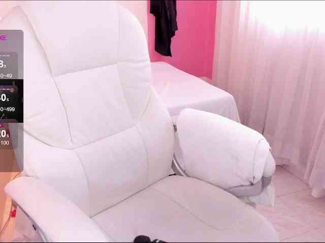ALINAOWENS webcam