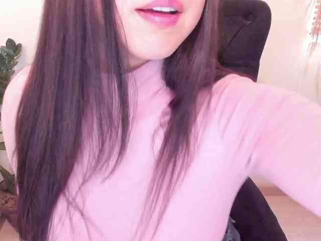 ALINAOWENS webcam