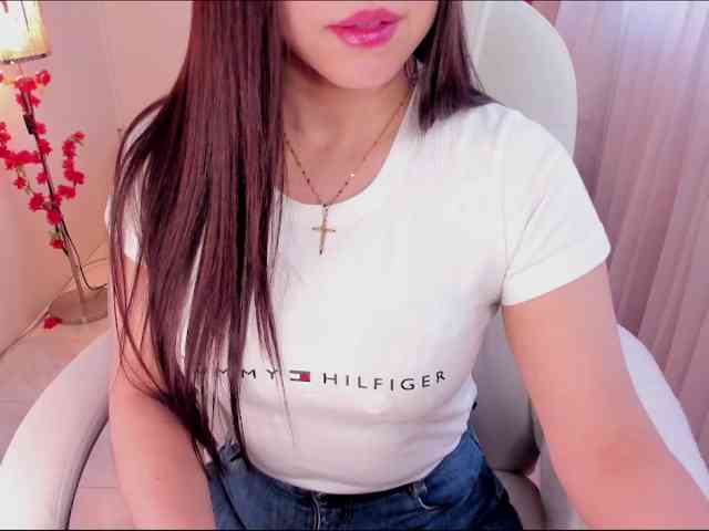 ALINAOWENS webcam