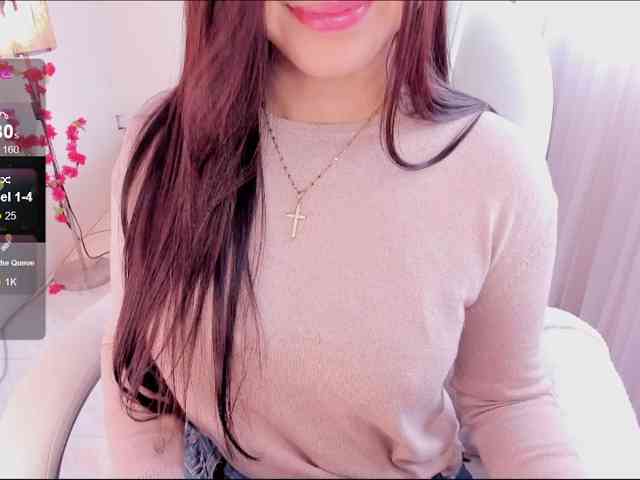 ALINAOWENS webcam