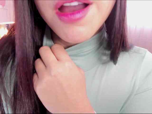 ALINAOWENS webcam