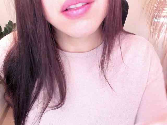 ALINAOWENS webcam