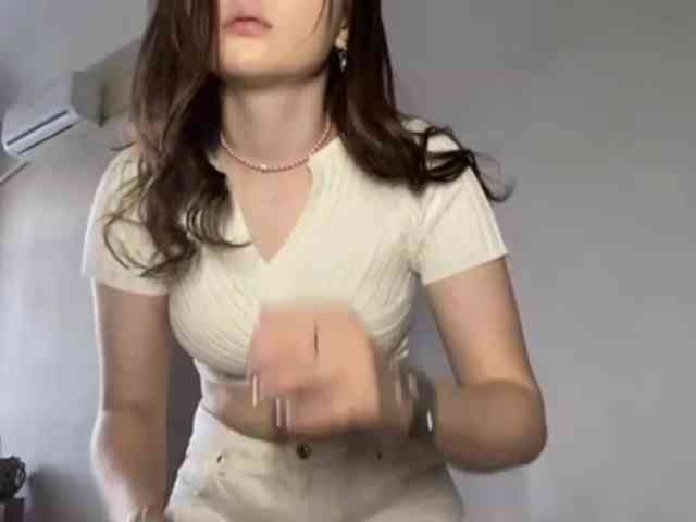 LizaPefferman webcam