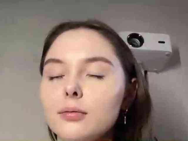 LizaPefferman webcam