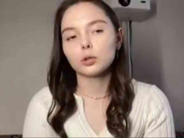 LizaPefferman webcam