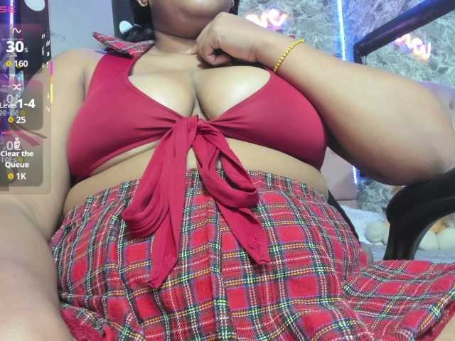 SweetBrunette1 live cam on BongaCams
