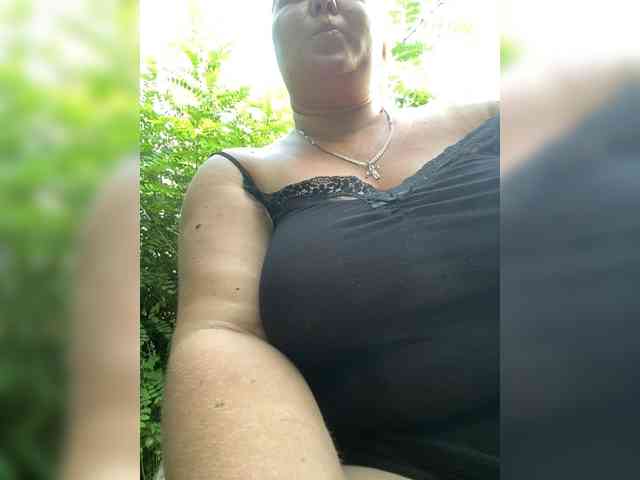Buns2026 Sex Cam Show