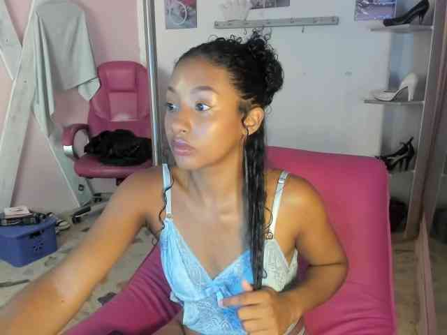 doll-star webcam