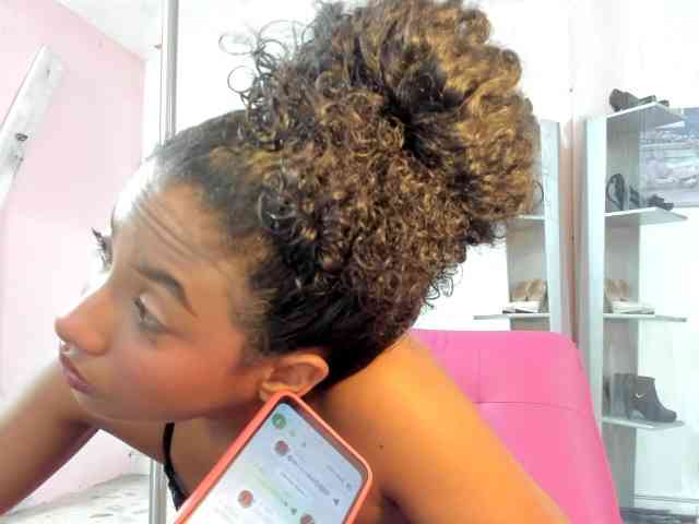 doll-star webcam