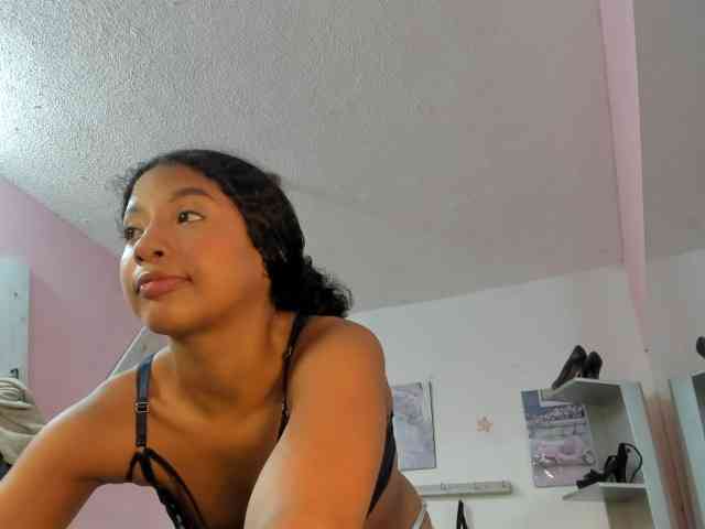 doll-star webcam