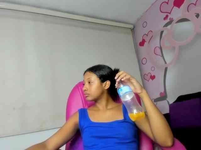 doll-star webcam