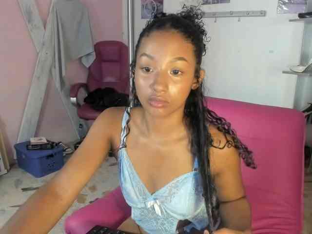 doll-star webcam