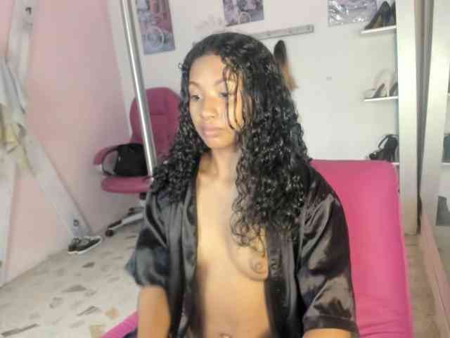 doll-star webcam
