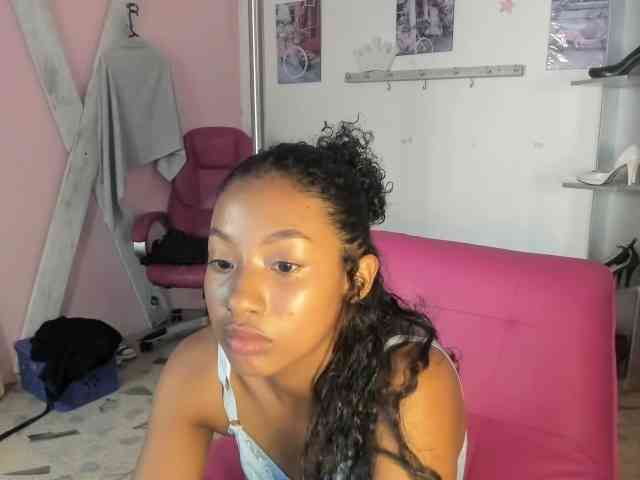 doll-star webcam