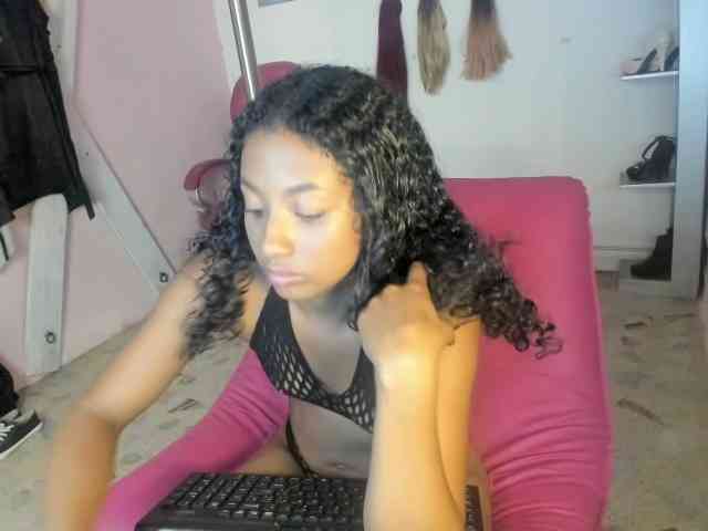 doll-star webcam