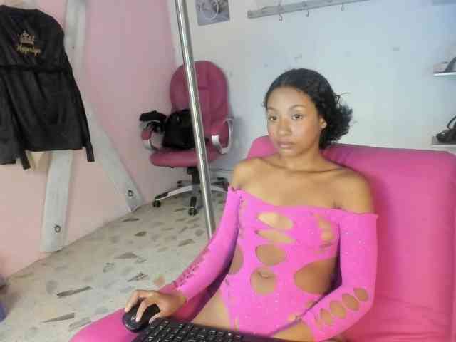 doll-star webcam