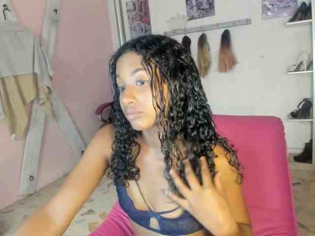 doll-star webcam