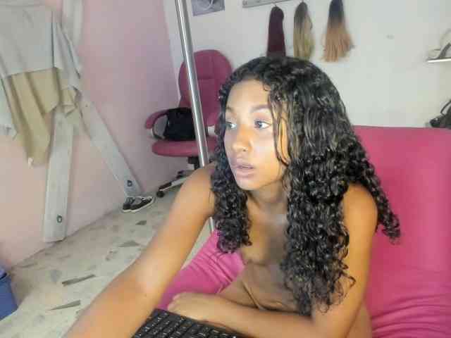 doll-star webcam
