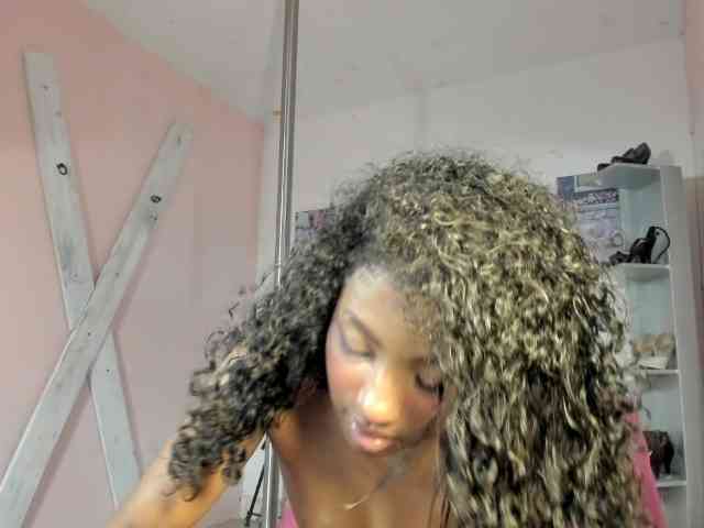 doll-star webcam