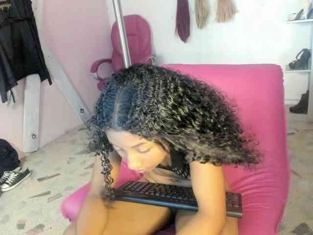 doll-star webcam
