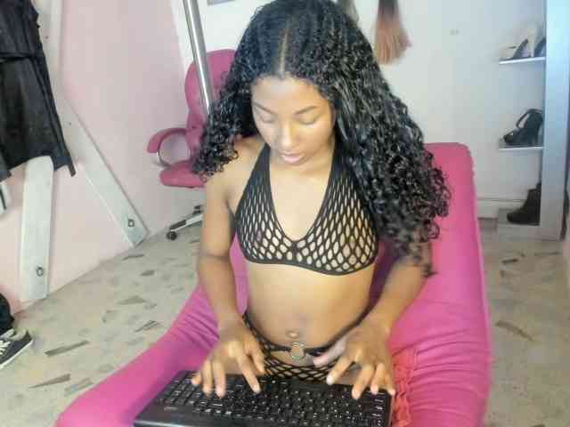 doll-star webcam