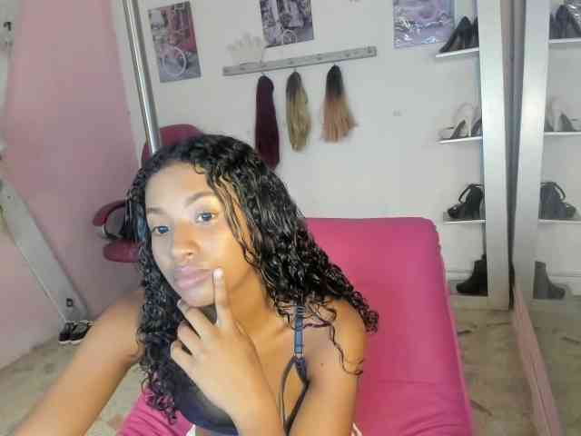 doll-star webcam