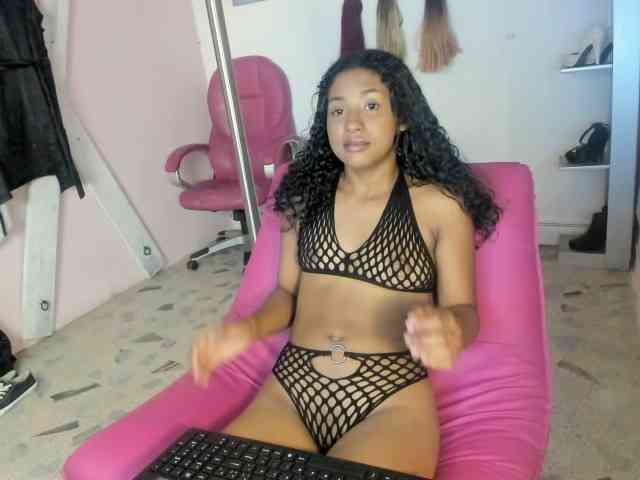 doll-star webcam