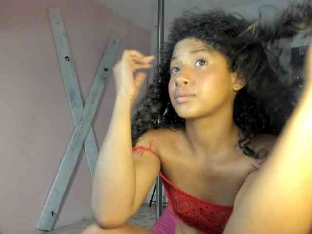 doll-star webcam