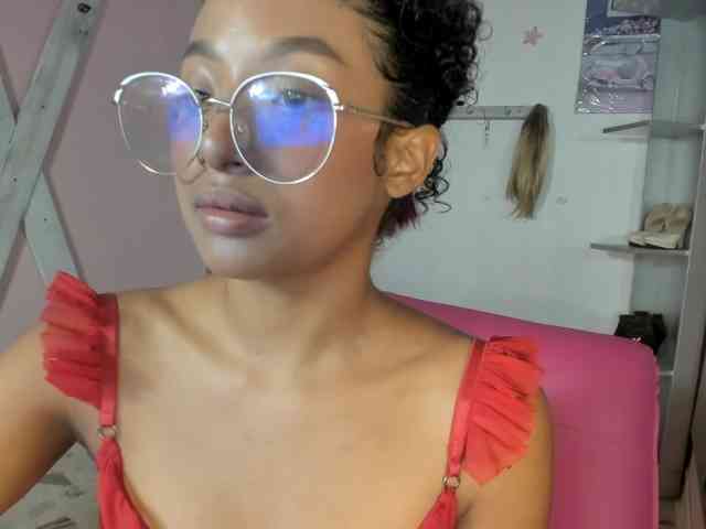 doll-star webcam