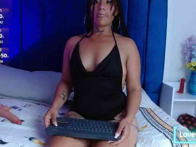 Alaia-wish1 webcam