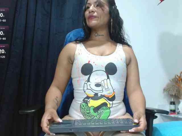 Alaia-wish1 webcam