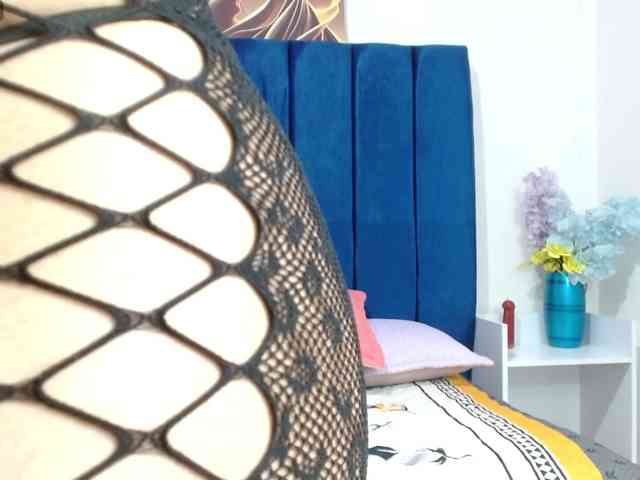 Alaia-wish1 webcam