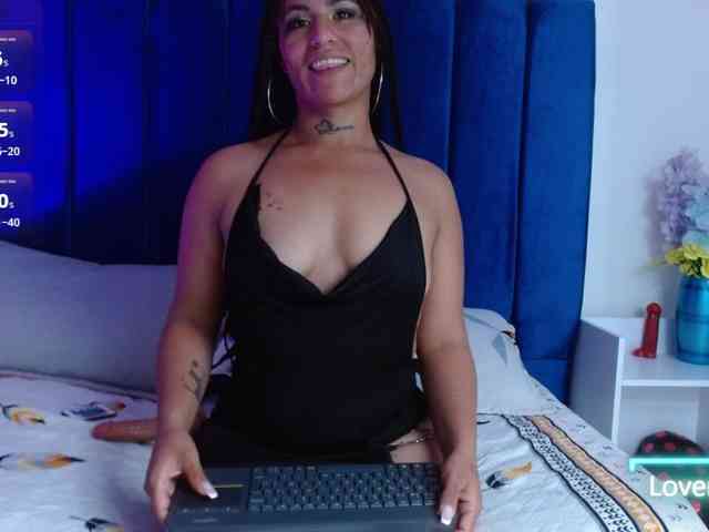 Alaia-wish1 webcam