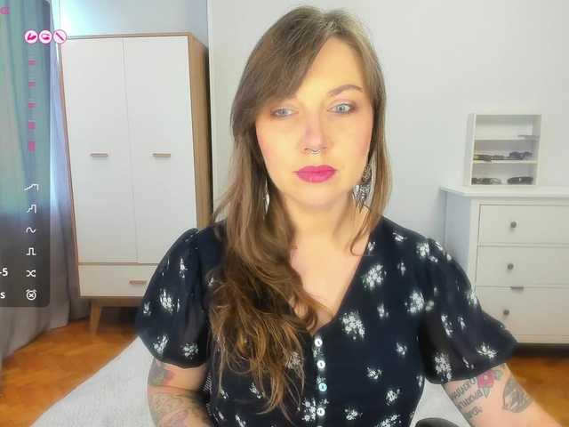 StacyButterfly live cam preview