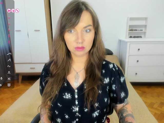 StacyButterfly live cam on BongaCams