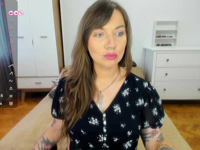 StacyButterfly live cam on BongaCams