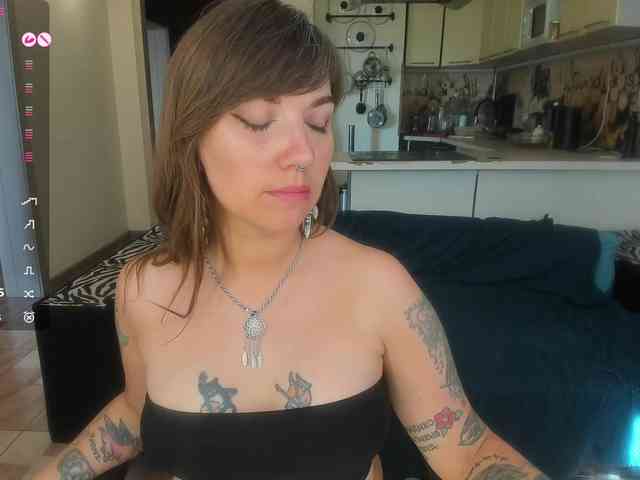 StacyButterfly webcam