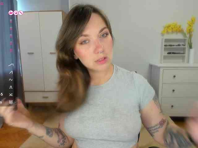 StacyButterfly webcam