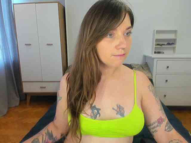 StacyButterfly webcam