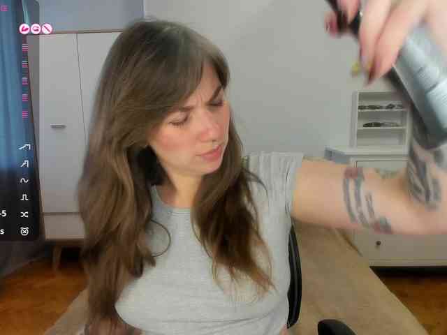StacyButterfly webcam