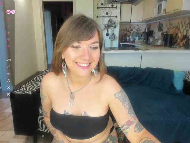 StacyButterfly webcam