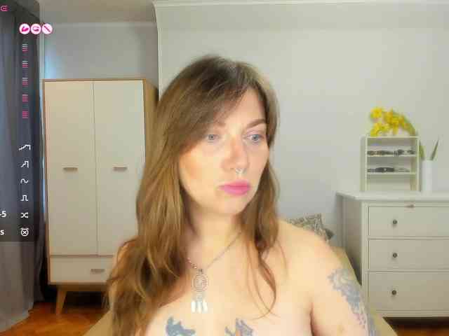 StacyButterfly webcam
