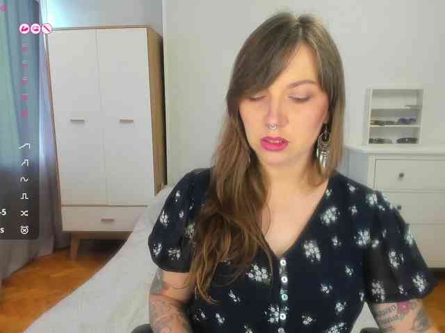 StacyButterfly webcam