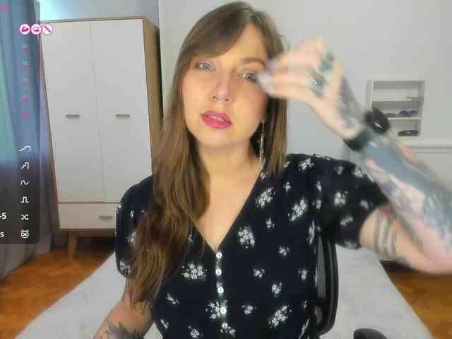 StacyButterfly webcam